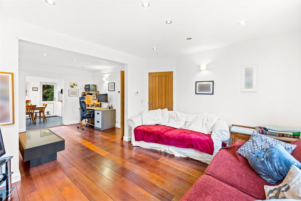 Property photo 3 of 26 Picture No. 45