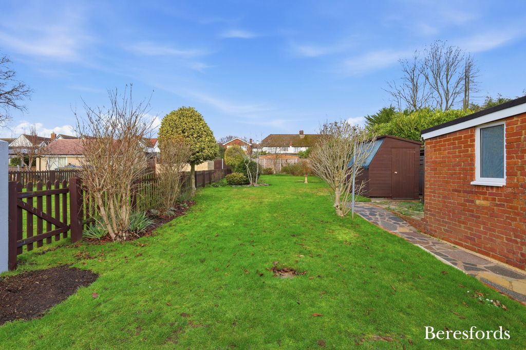 Property photo 2 of 19 Picture No. 21