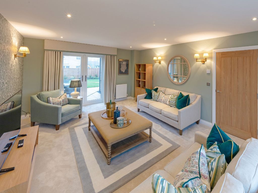 Property photo 3 of 10 Living Room