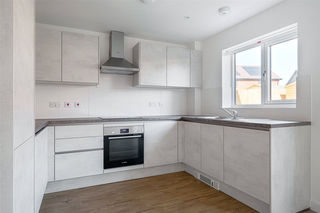 Property photo 3 of 10 Picture No. 05