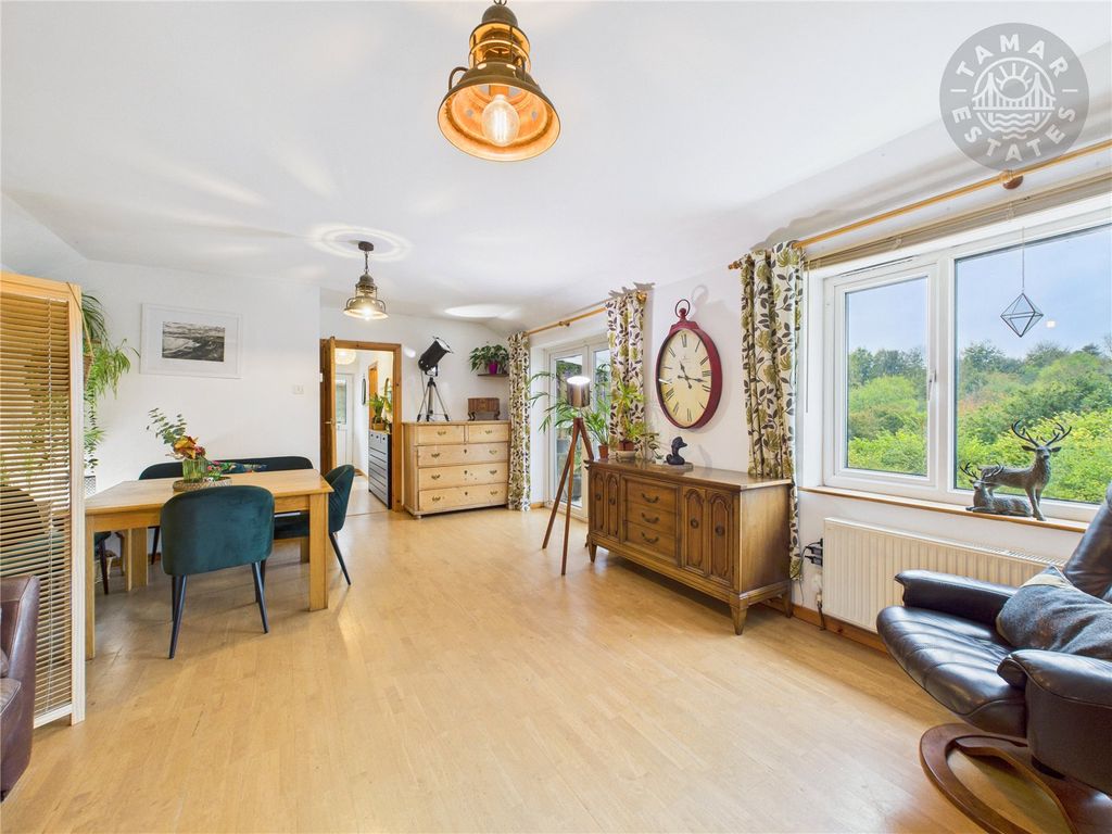 Property photo 2 of 26 Lounge/Dining Room