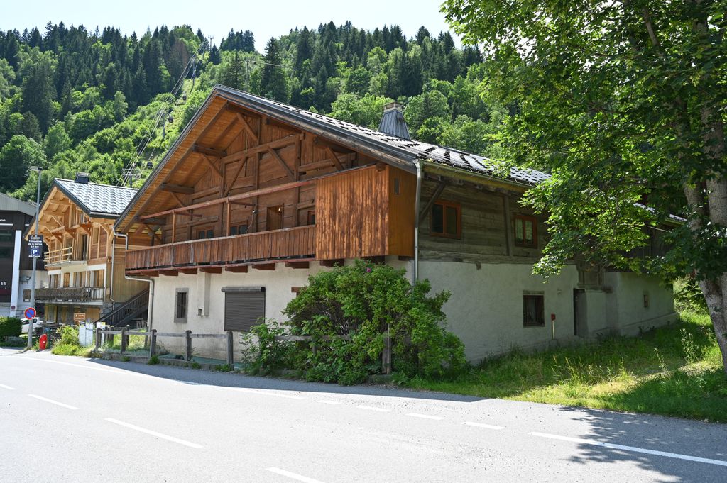 Property photo 1 of 5