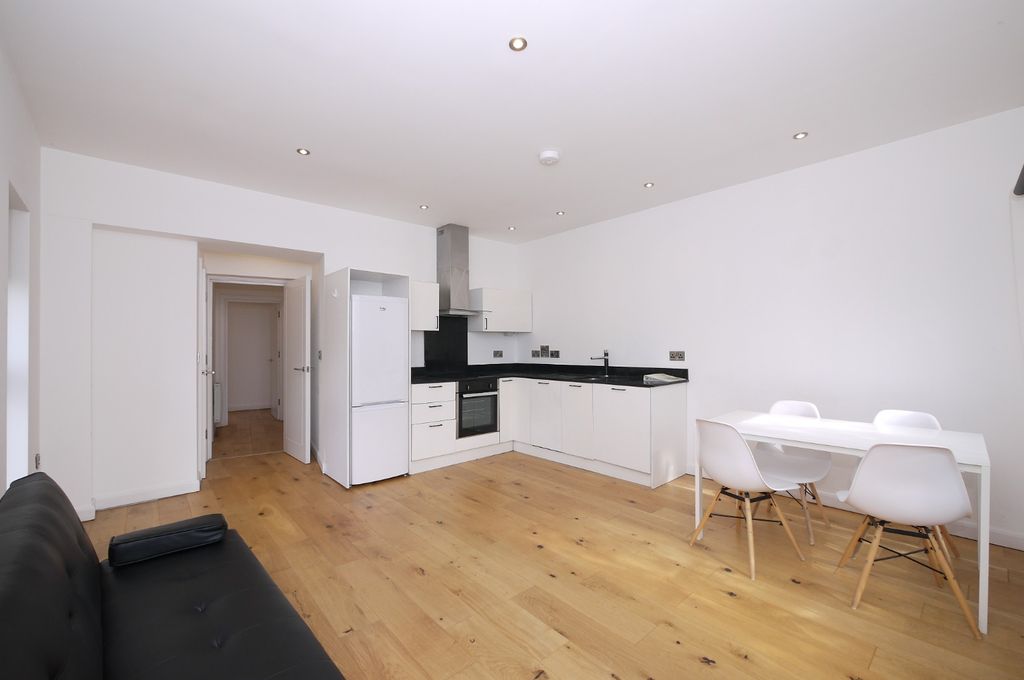 Property photo 1 of 8 4487801