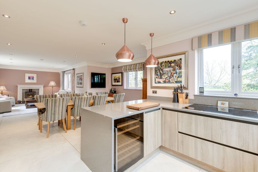 Property photo 3 of 47 Open Plan Kitchen