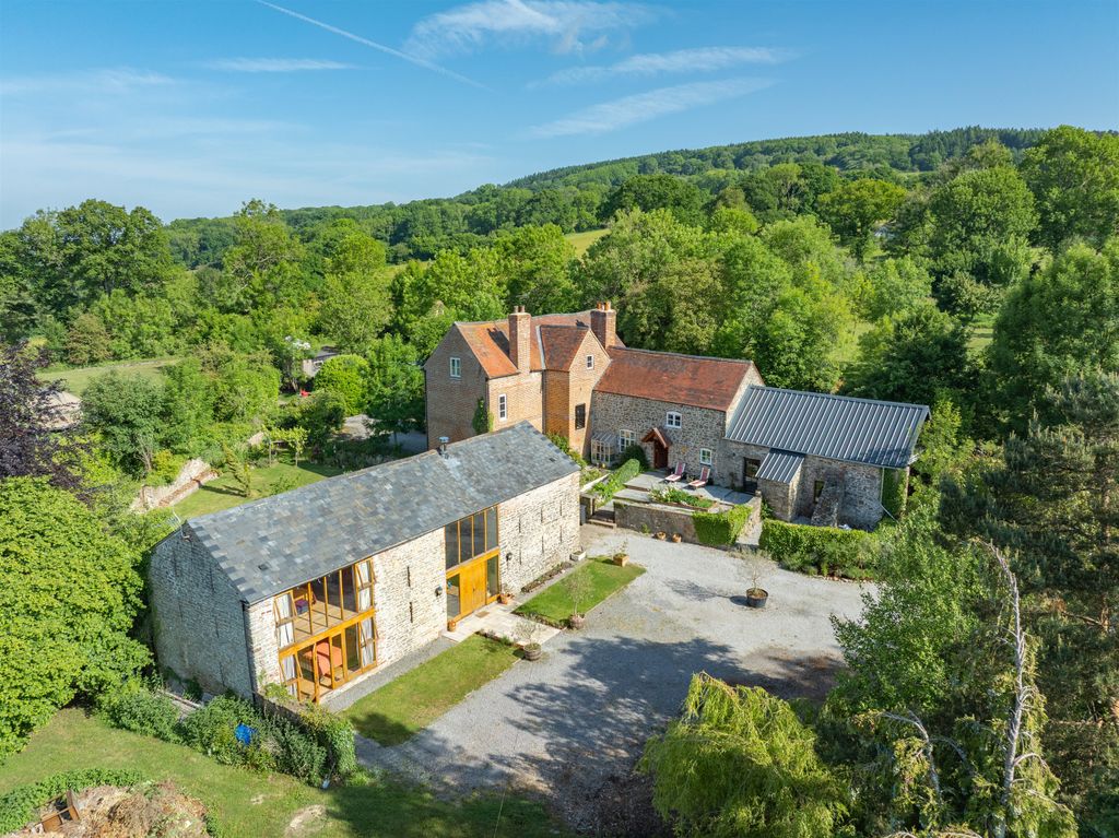 Property photo 2 of 58