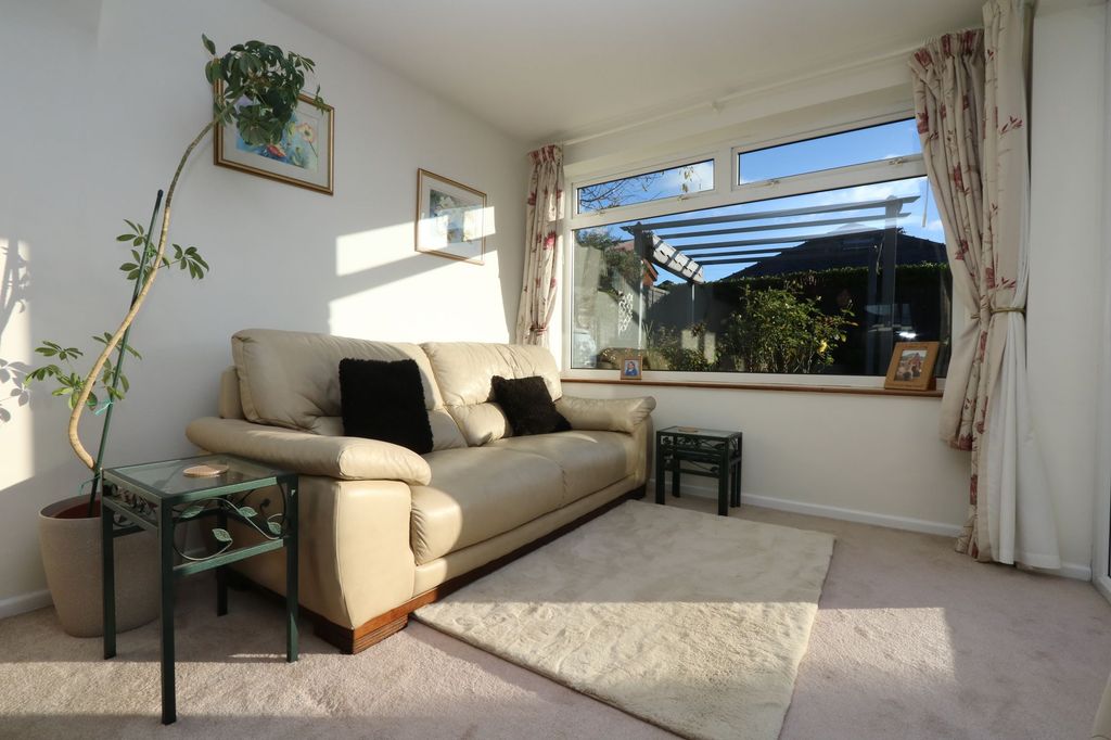 Property photo 2 of 23