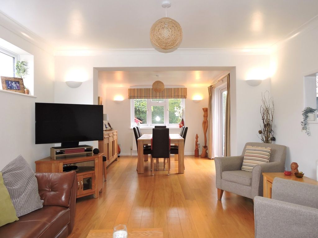 Property photo 3 of 37