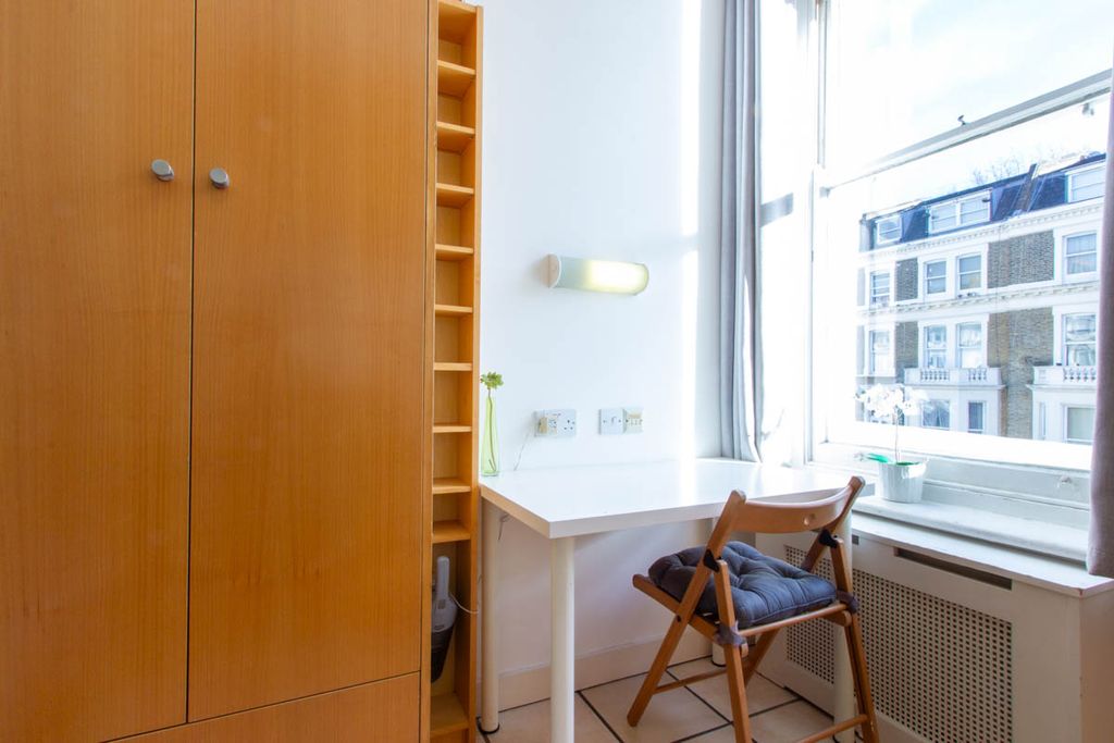 Property photo 3 of 7