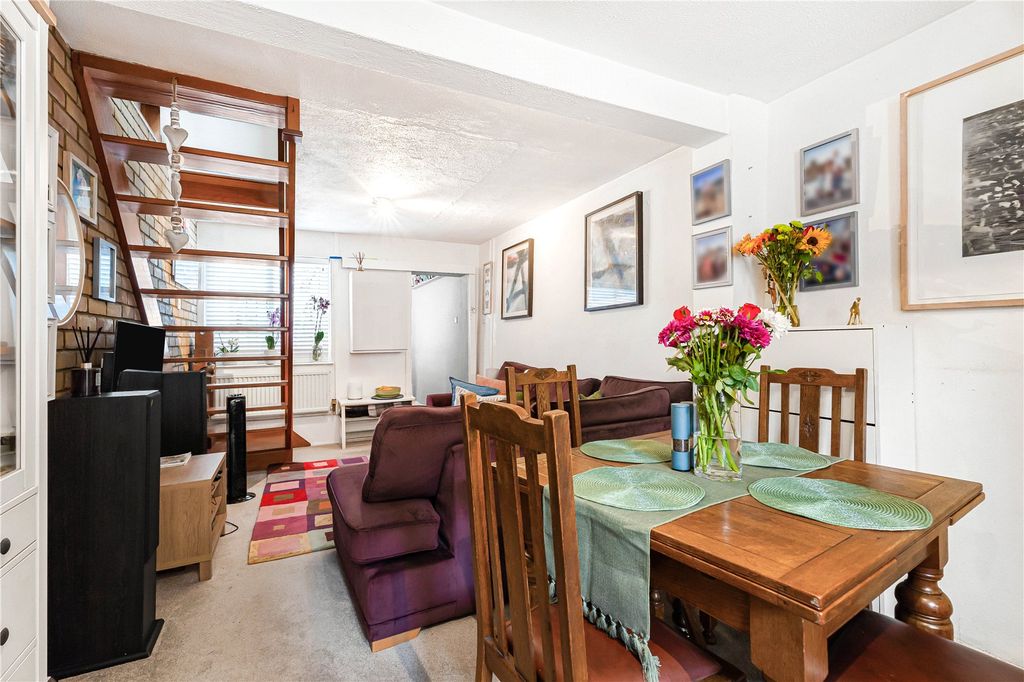 Property photo 3 of 11 Picture No. 23