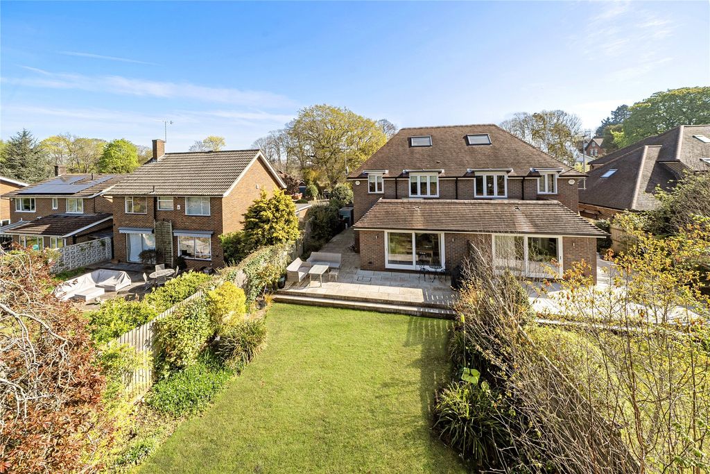 Property photo 2 of 28 Picture No. 37