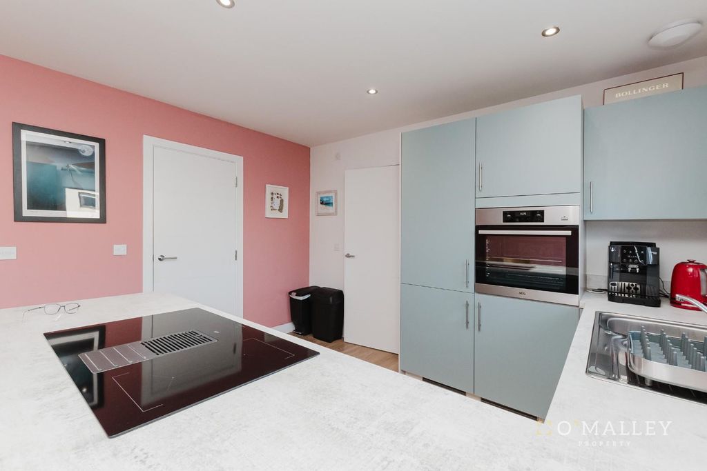 Property photo 2 of 19 Kitchen Diner