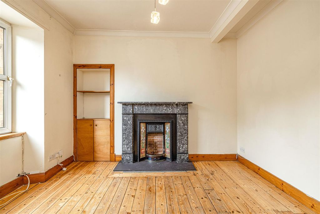 Property photo 2 of 20 8 St John St Galashiels 12.Jpg
