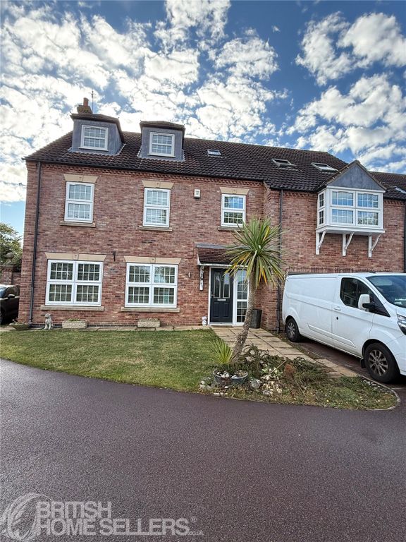 Property photo 1 of 32 Picture No. 15
