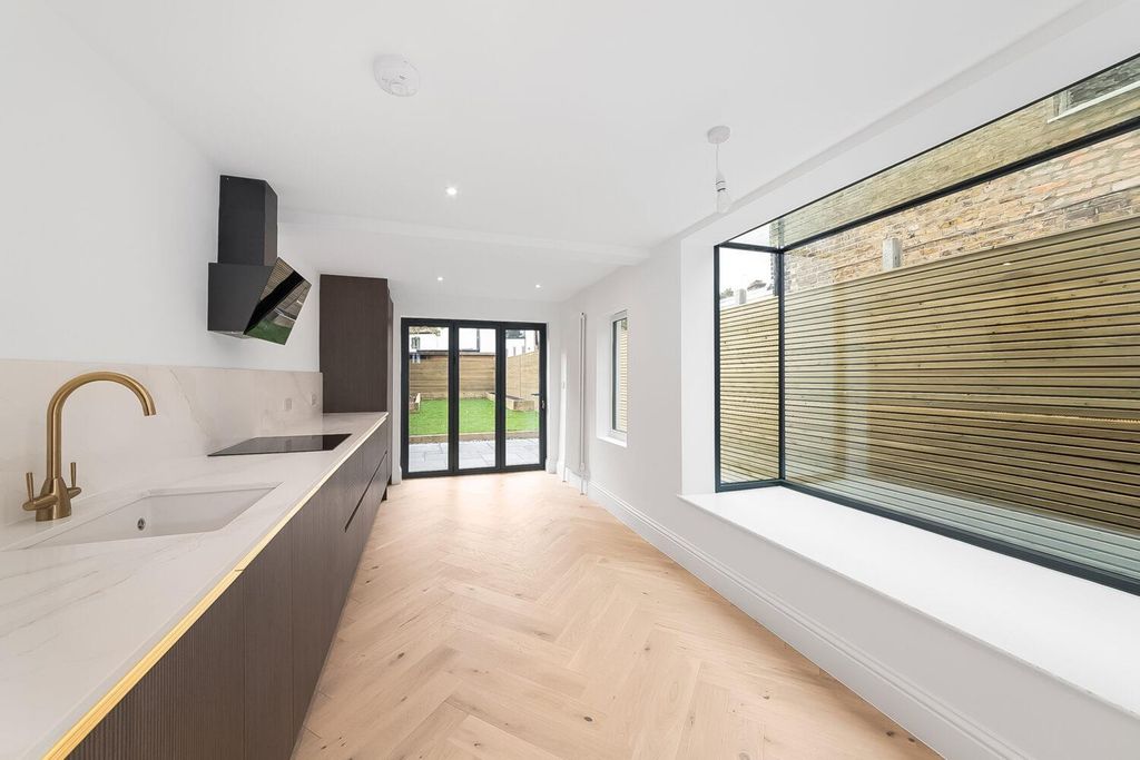 Property photo 2 of 16 Img_7959-1500x1000.Jpg