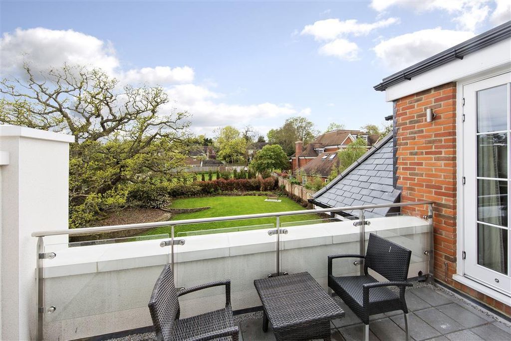 Property photo 3 of 21 Image