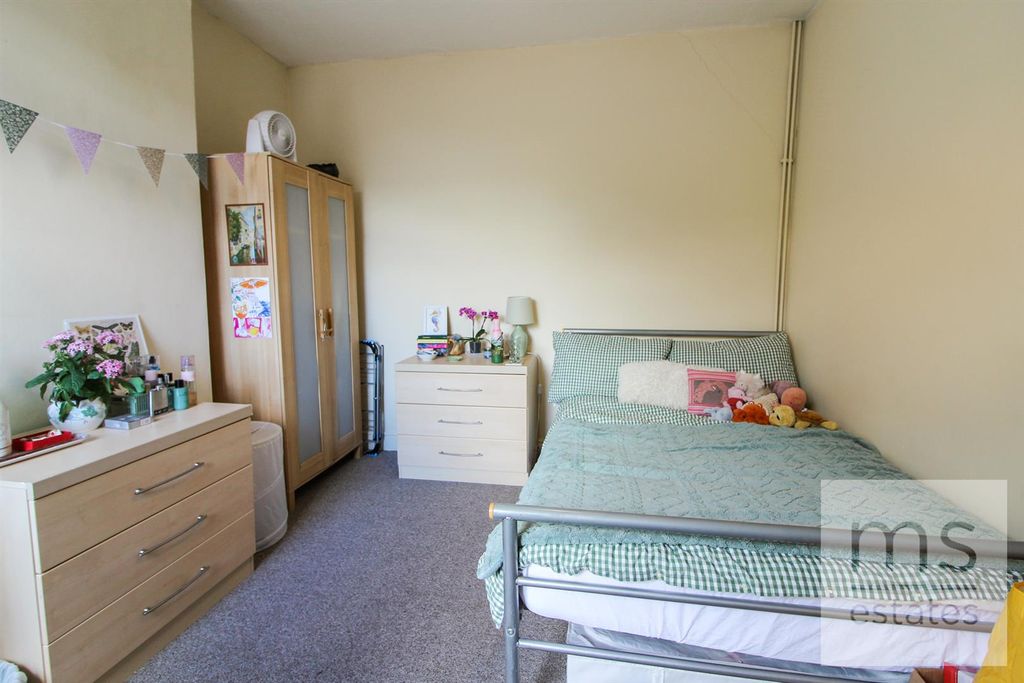 Property photo 3 of 18 Img_1829.Jpg