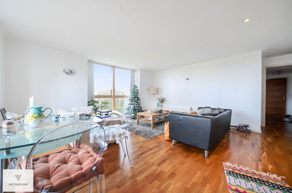 Property photo 2 of 14 3097863