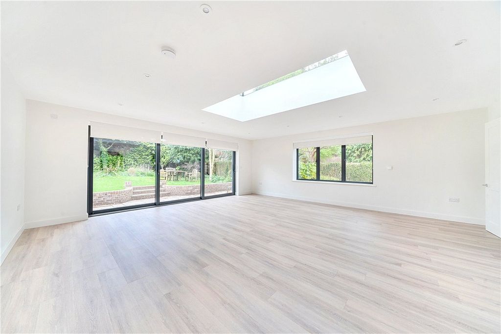 Property photo 3 of 13 Picture No. 06