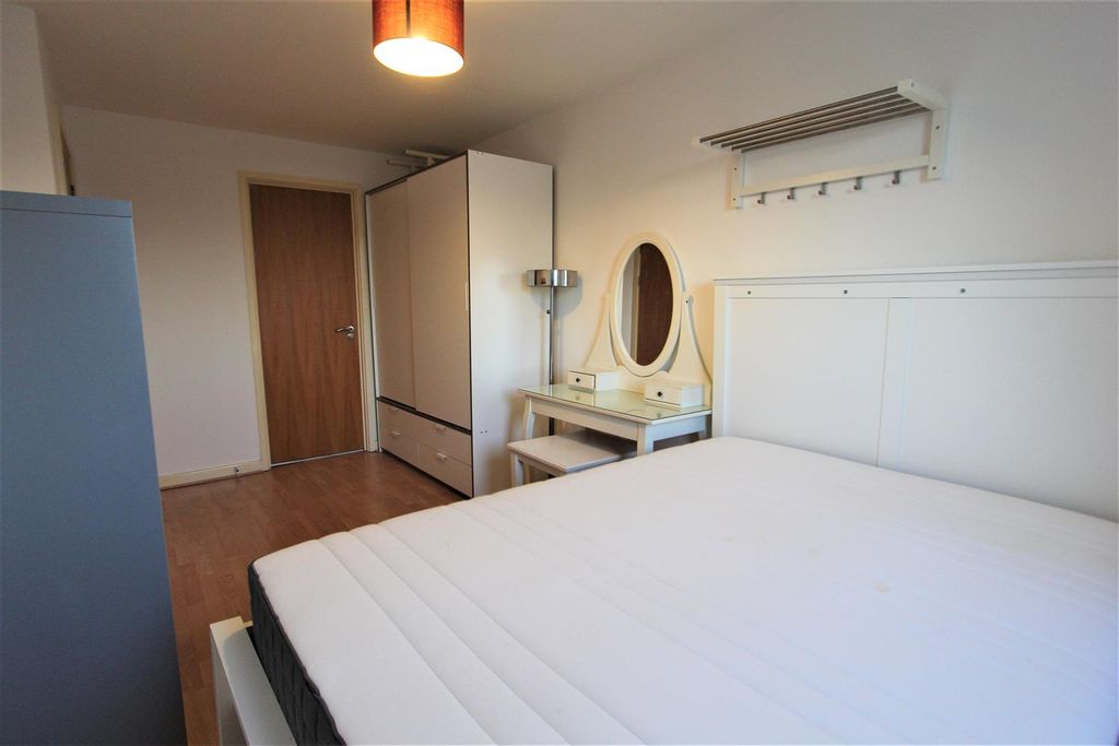 Property photo 2 of 8 Bedroom 1.2.Jpg