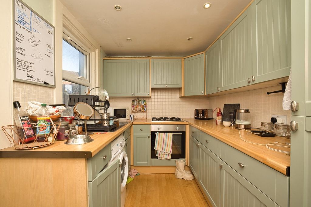 Property photo 3 of 11 Picture 3