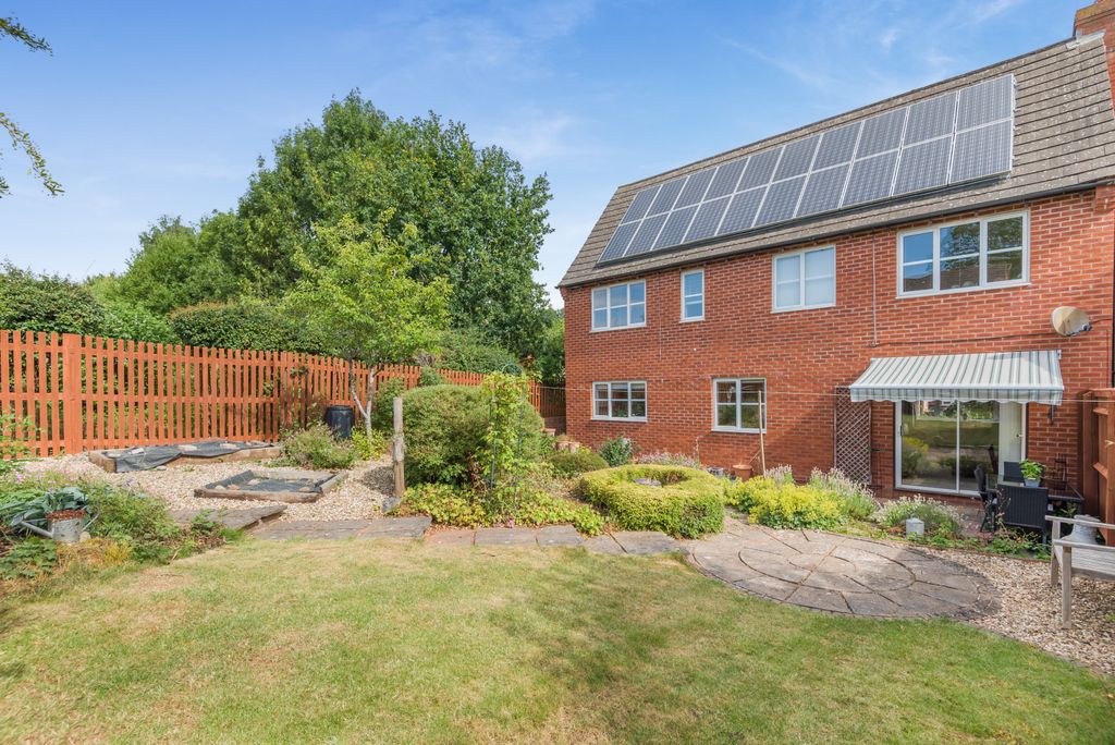 Property photo 2 of 41