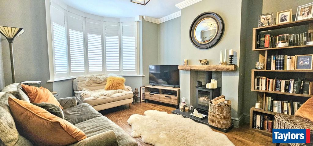 Property photo 2 of 13