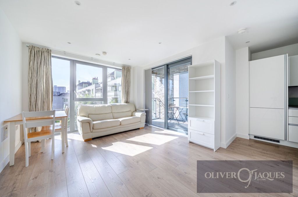 Property photo 1 of 12 Reception Room