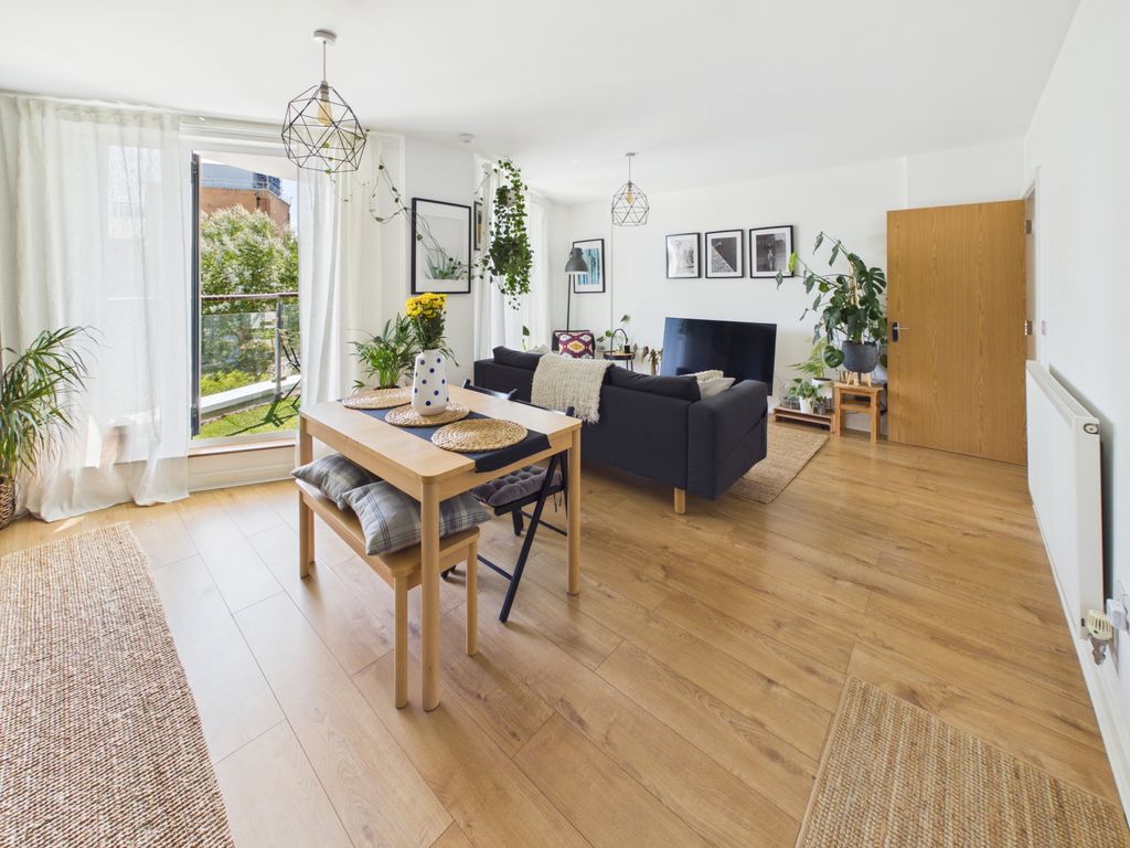 Property photo 3 of 17 Gallery