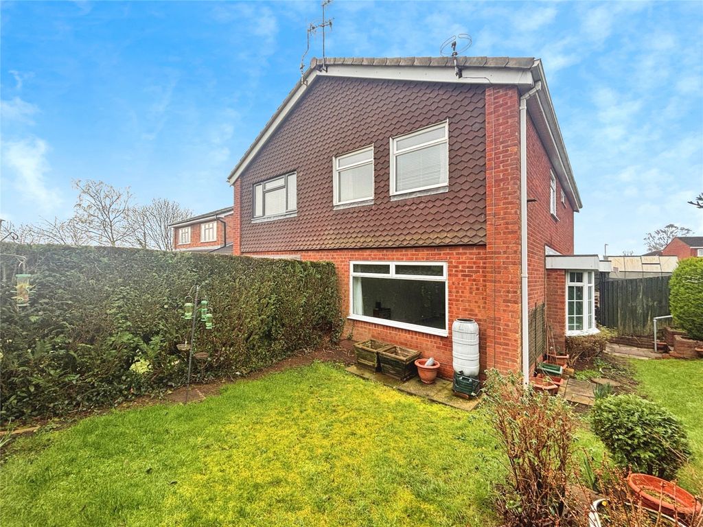 Property photo 1 of 21 Front