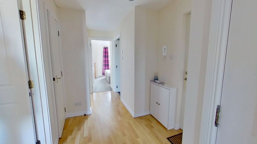 Property photo 2 of 9 Photo 2