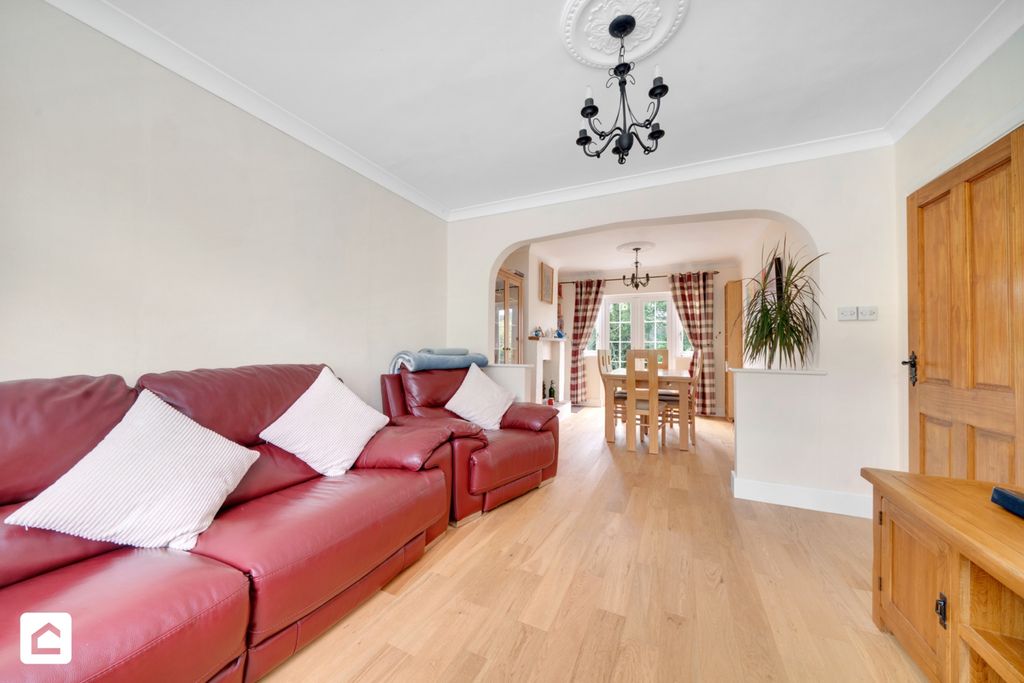 Property photo 3 of 19 3