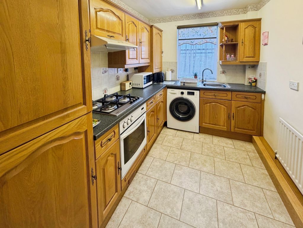 Property photo 3 of 10 Pbox-Img.Jpg