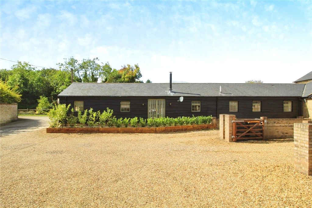 Property photo 2 of 15 Rear