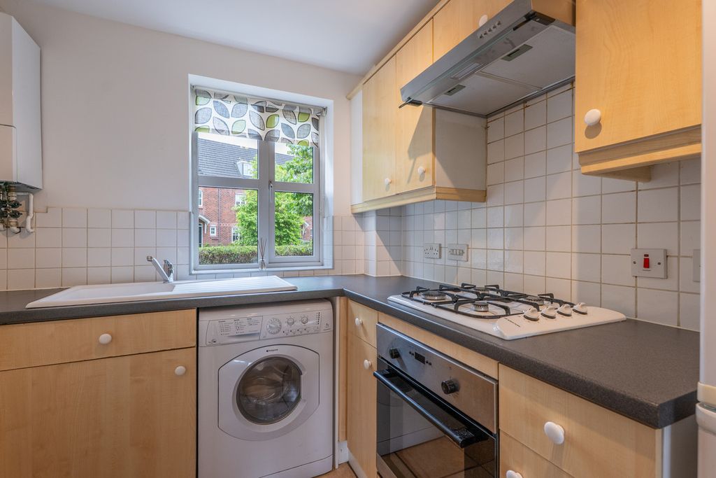 Property photo 3 of 16