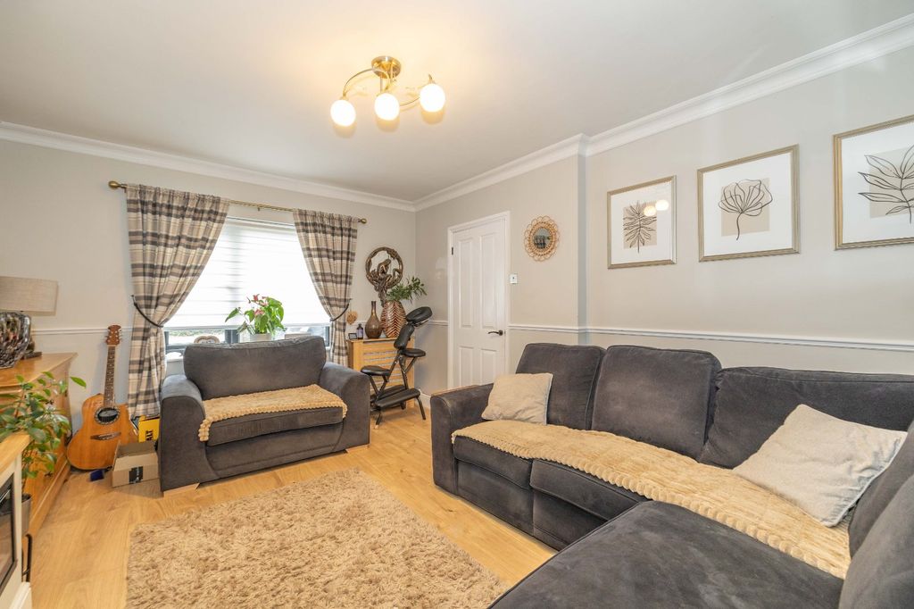 Property photo 3 of 22 Picture 3