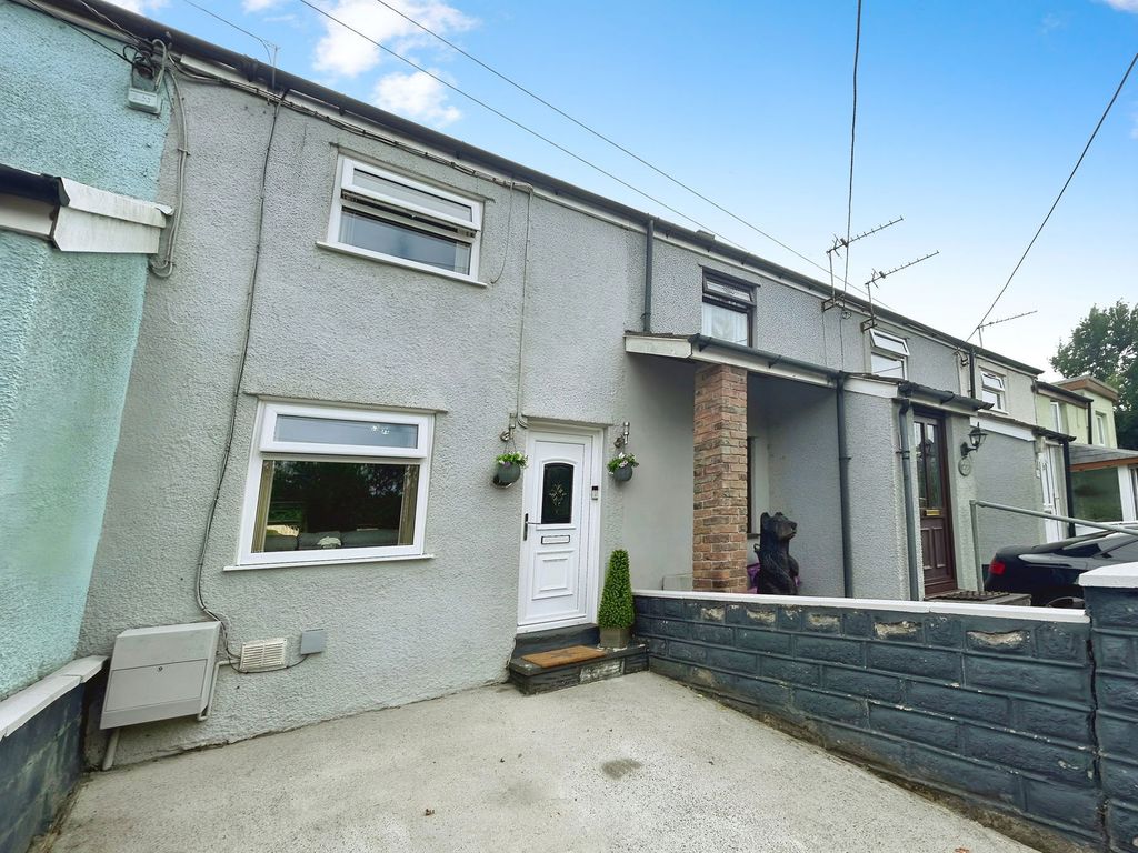 Property photo 3 of 27