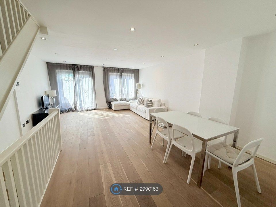 Property photo 1 of 35