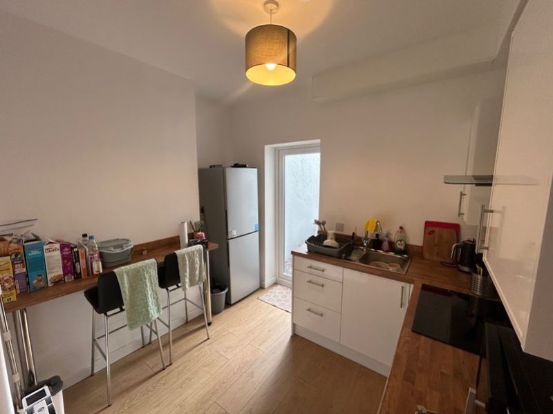 Property photo 2 of 7 3F2036Af-Fa8A-446d-8d3B-4Aa08A53E789-Thumbnail