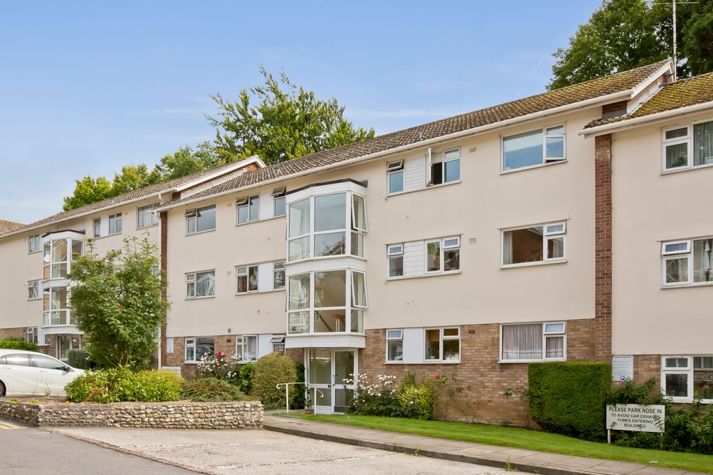 Property photo 1 of 23