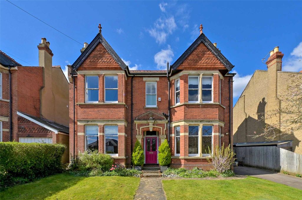 Property photo 1 of 24 Front