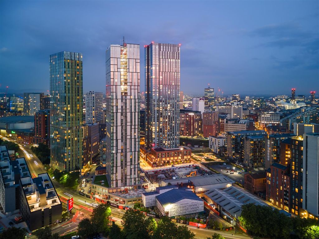 Property photo 2 of 11 W4_Colliers Yard Night.Jpg