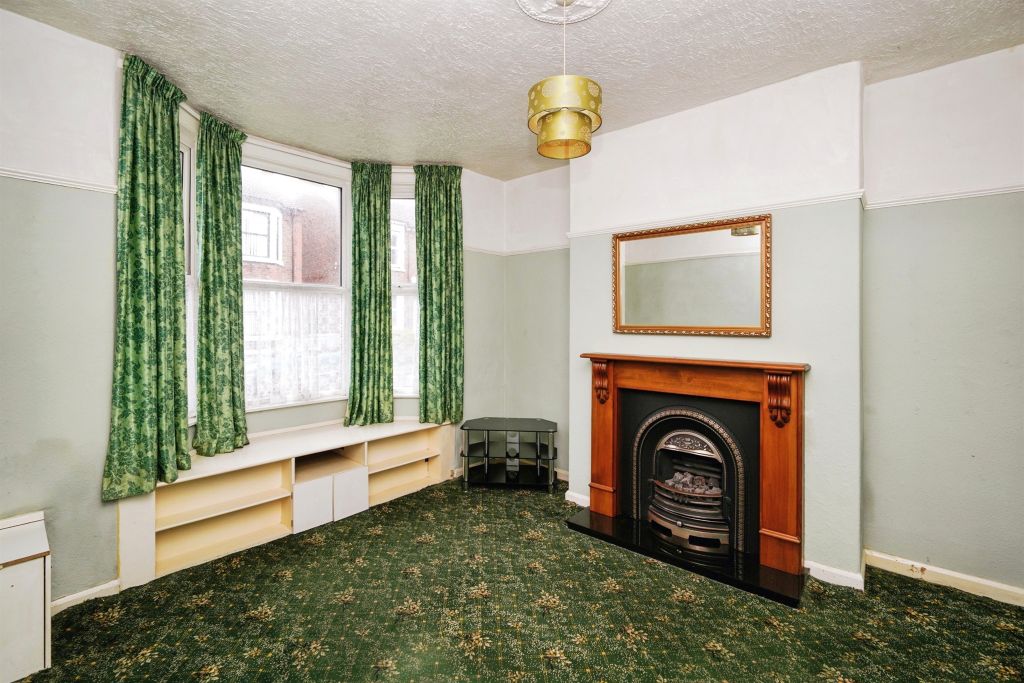 Property photo 3 of 17