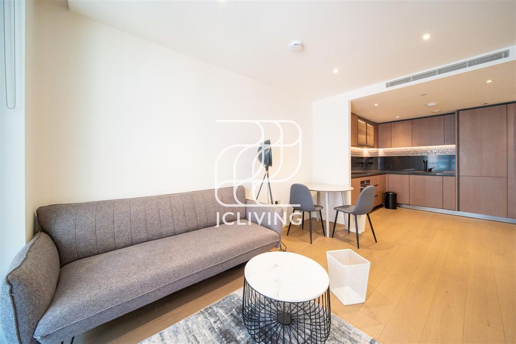 Property photo 2 of 17 Dsc04108.Jpg