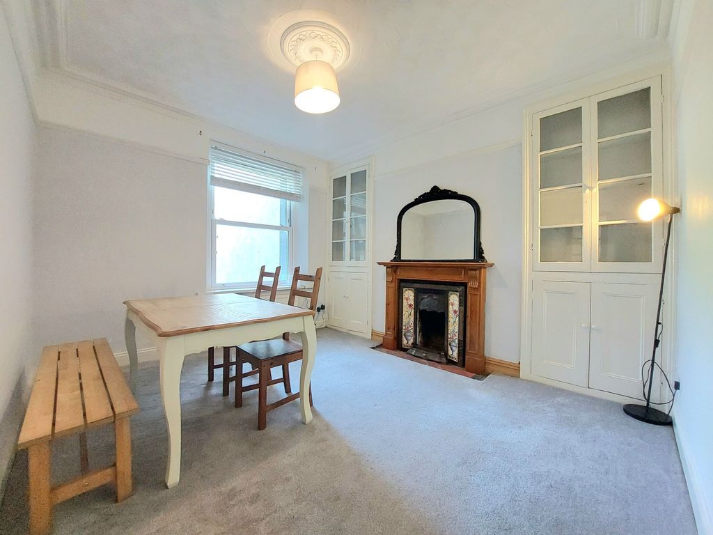 Property photo 3 of 29