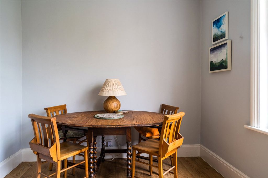 Property photo 3 of 14 Picture No. 10