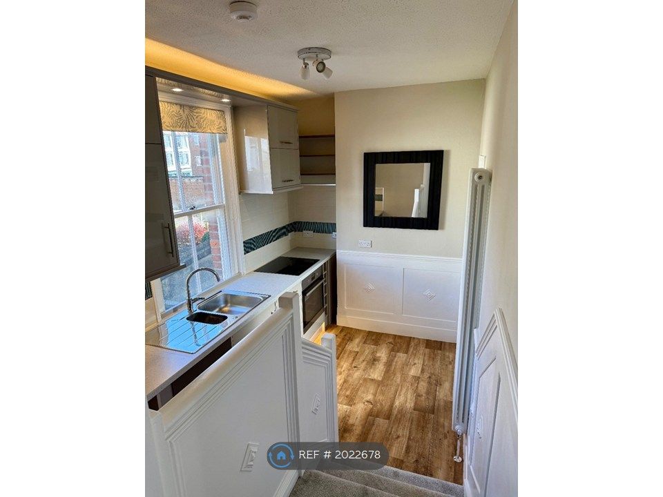 Property photo 2 of 13 Kitchen