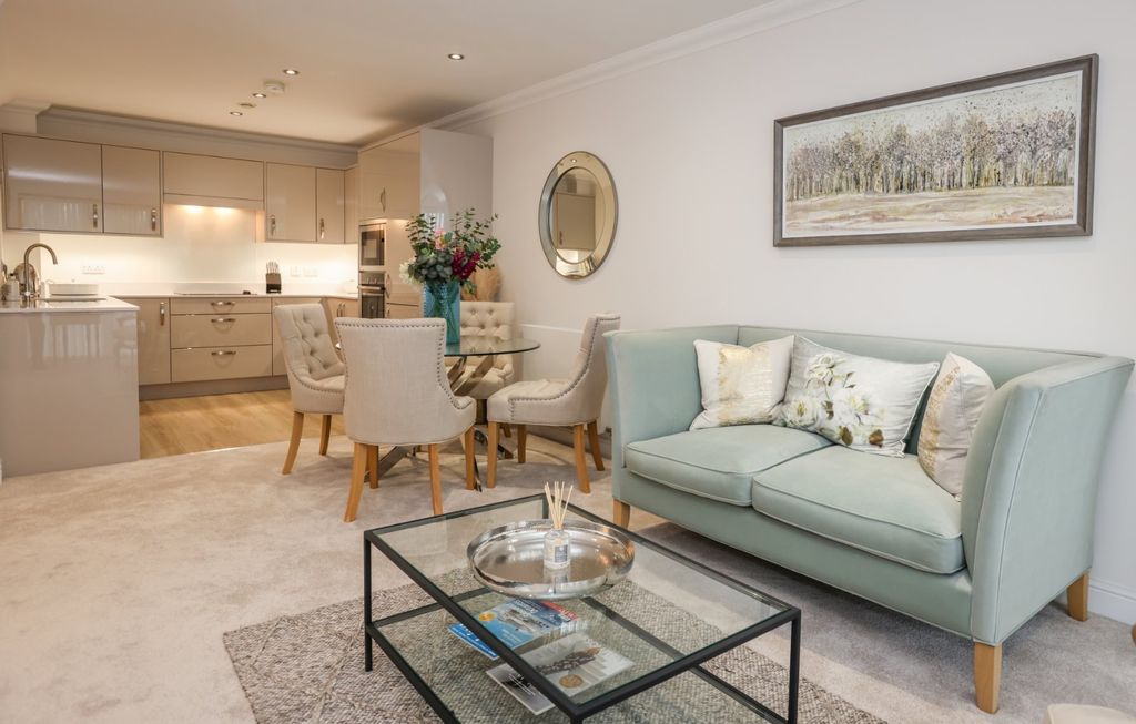 Property photo 3 of 16