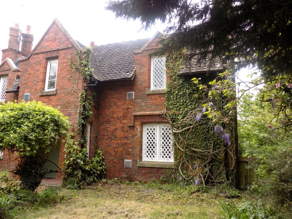 Property photo 1 of 14