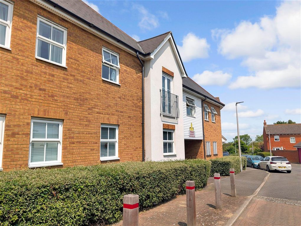 Property photo 1 of 7 Front Shot Edit