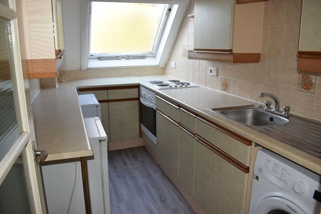 Property photo 3 of 5